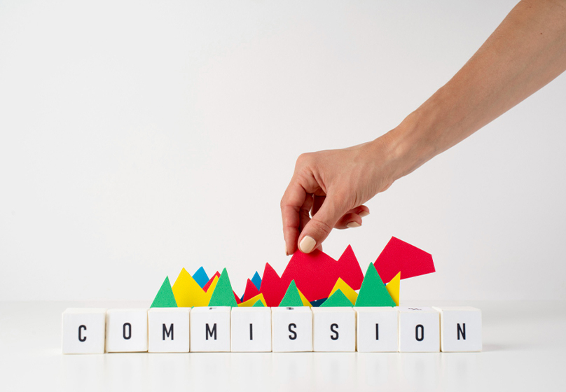 Phí Và Chính Sách Hoa Hồng